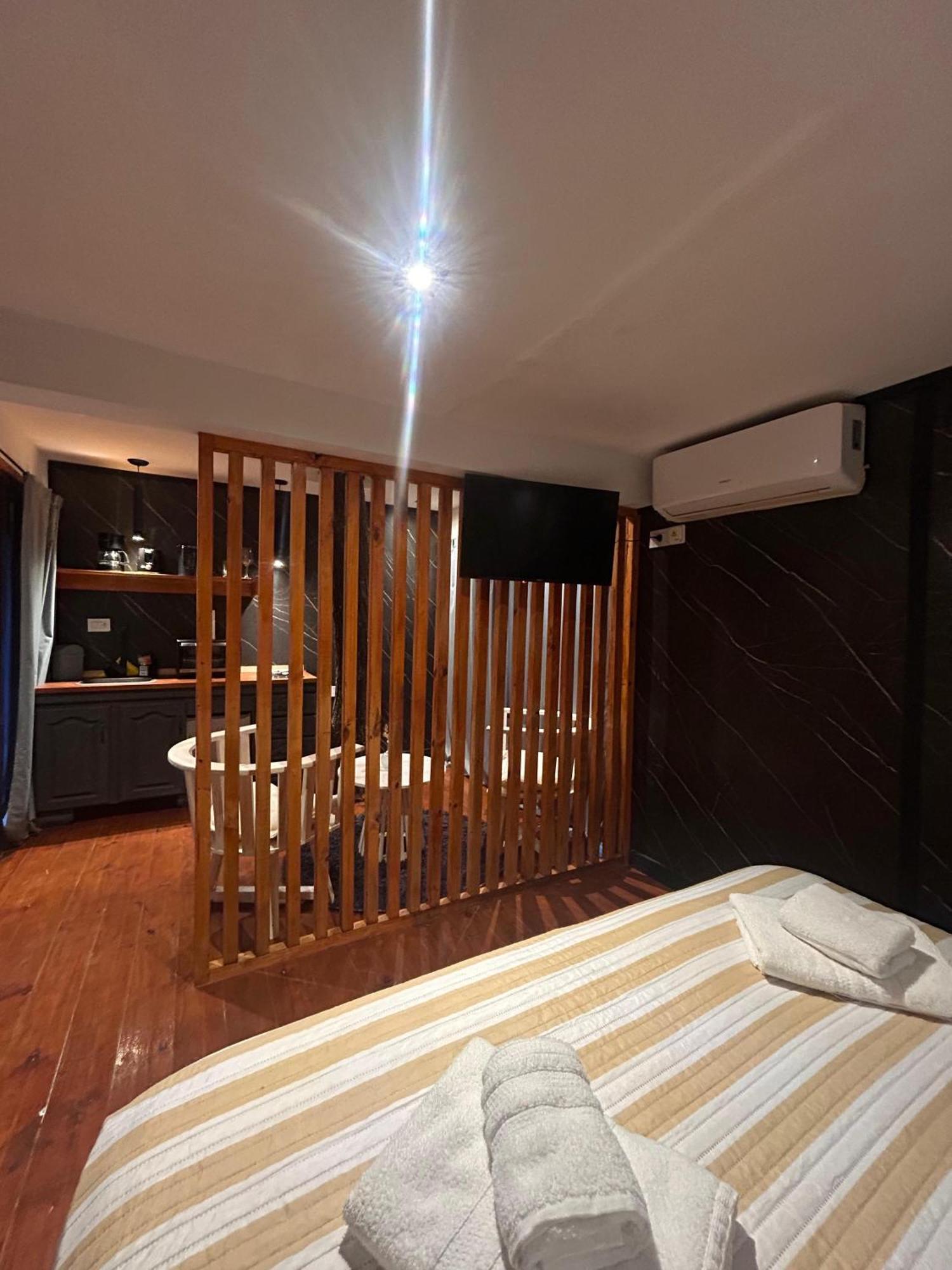 Jack Y Rouse De Mar Apartment